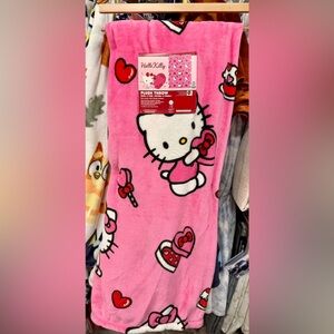 Hello Kitty valentine plush blanket throw